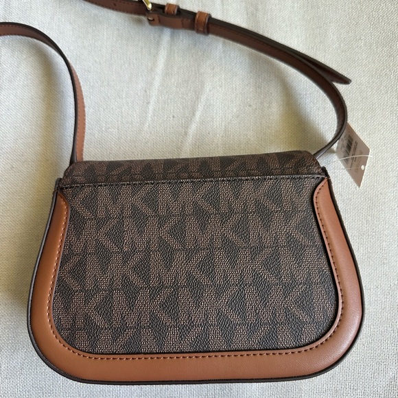 Michael Kors Lucie Saddle Crossbody Purse - Picture 4 of 10